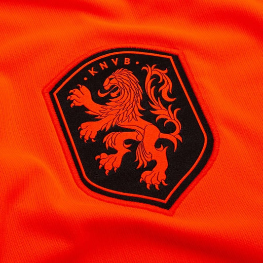 Maillot Équipe des Pays-Bas Domicile Coupe du Monde 2026 — Détail écusson