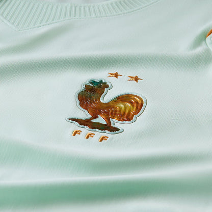 Maillot Équipe de France Extérieur Coupe du Monde 2026 — Détail écusson
