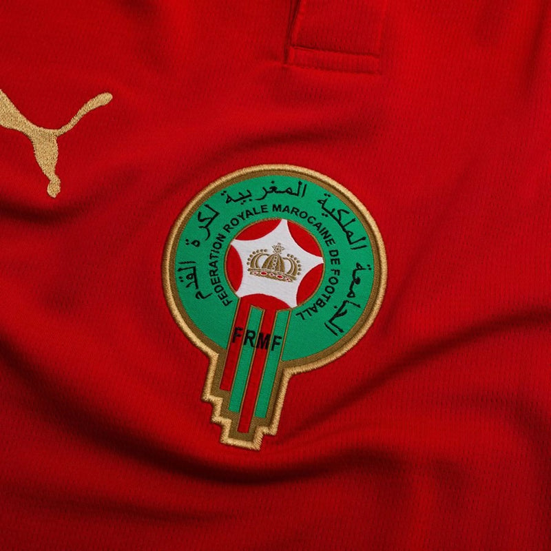 Maillot de Football Rouge Premium Design Traditionnel Élégant